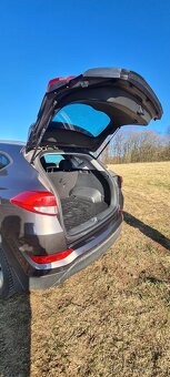 Hyundai Tucson 1.6 benzin  sport verze - 11