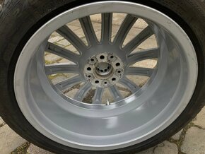 BMW 7 G11 19" 5x112 zimní PIRELLI 245/45R19 DOT2022 - 11