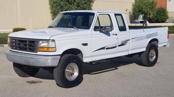 Ford F250 XL custom light duty - 11