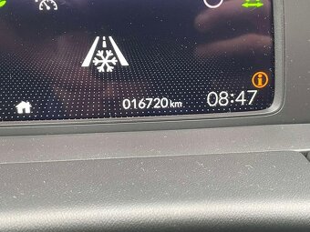 HONDA JAZZ 1,5 EHEV 1.MAJ,A/T, 16720KM, 2022 - 11