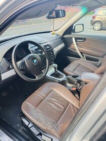 BMW X3 3.0d manuál - 11