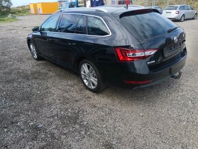 Superb 3 III combi 2.0 TDI 110kw manual alu - 11