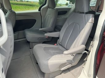 Chrysler Pacifica RU 3,6 Pentastar CZ 2017 - 11