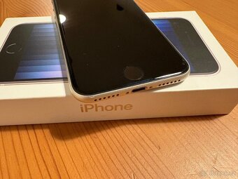 iPhone SE 2022 - 128GB - 11