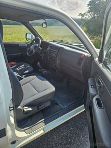 Pickup Mitsubishi L200 2002 2.5 l Diesel 85 kW Manual - 11