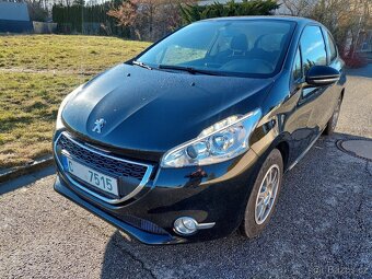 Peugeot 208 1.2 VTI 82 m.2013 jen 151000km - 11