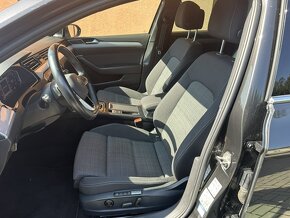 VW Passat 2.0 TDi 110kW serviska - 11