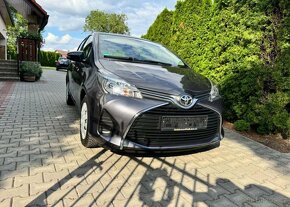 Toyota Yaris 1,0 VVT-i 1 Majitel serviska benzín - 11