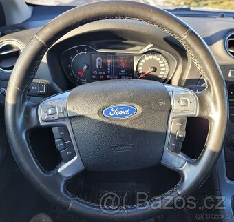 Ford Mondeo Titanium Powershift - 11