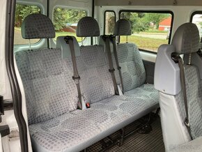 Ford Transit 2.2TDCi 74kW T300 9míst Klima - 11