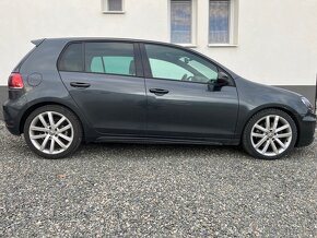 Volkswagen Golf GTD - 11