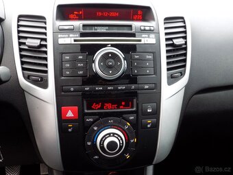 KIA Venga 1.4 CVVT PANORAMA, 2x kola, výhřev, digi klima - 11