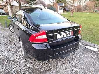 Volvo S80 2.4 d  r.v 2012  odreny levy bltnik a dveri - 11