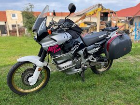 Honda XRV 750 Africa Twin - 11