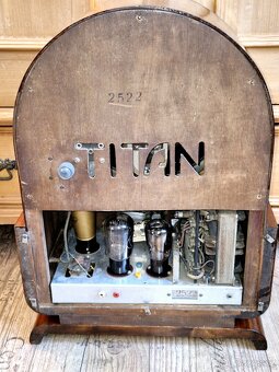 Staré rádio Titan,  (333), 1932-33 - 11