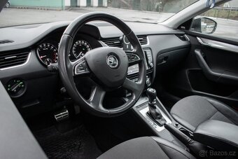 Škoda Octavia Combi 1.6 TDI Elegance DSG - 11