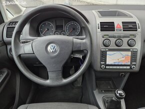 VW Touran 1.9TDI 77kW 7 míst,bez koroze,tažné,navi,serviska - 11