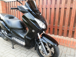 Yamaha X-Max 250 - 11