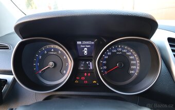 Hyundai i30 1,6T GDi 99kW, hatchback, CZ původ, 16 Alu - 11