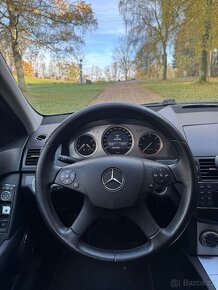 Mercedes-Benz C 320 CDI 4MATIC (2009) - 11