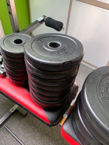 Univerzální Bench Press lavice s příslušenstvím - 11