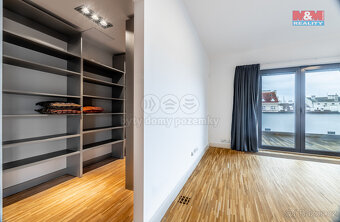 Pronájem bytu 3+kk, 252 m², Praha, ul. Dělnická - 11