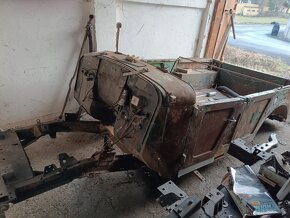 GAZ 69 - započatá renovace - 11