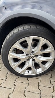 Volkswagen Passat alltrack - 11