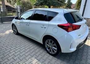 Toyota Auris 1,8 Hybrid,1 Majit.prav,servis benzín - 11