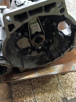 Skoda fabia 2 - motor 1,2tdi CFW, převodovka MZK - 11