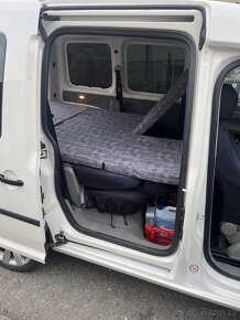 Volkswagen Caddy 1.9TDI 77kw 5míst tažné CarPlay Spaní - 11