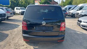 Volkswagen Touran II 2.0 Tdi 103 KW BUFÍK STŘ. OKNO r.2008 - 11