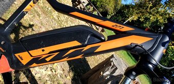 ELEKTROKOLO KTM MACINA ACTION 271 2019 15" - 11