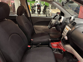 Daihatsu Sirion 1.3 i - 11