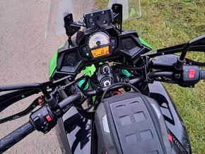 Kawasaki Versys 650 abs ,možno 35kw - 11