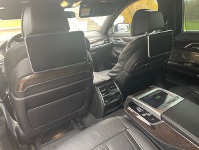 BMW 750i xDrive LIM - plná výbava + zimní pneu - 11