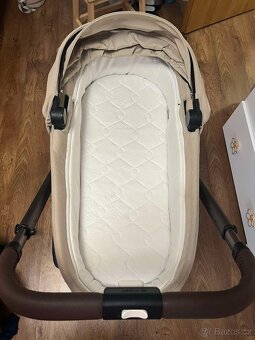 Kočárek CYBEX Balios s Lux 2024 v barvě Almond Beige. - 11