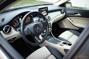 Mercedes-Benz GLA 200d A/T - 11