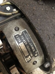 Prodám kompletní motor jawa 175/356 v nálezovém stavu - 11