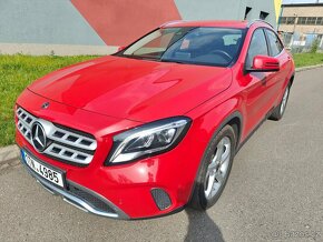 Mercedes-Benz GLA 200d 4 Matic - 11