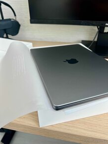 MacBook Pro 14" (M3, 2024) - 11