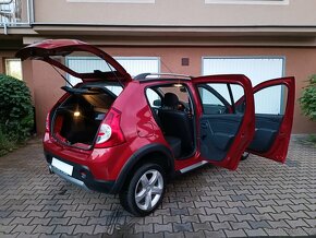 Dacia Sandero Stepway 1.6i 62 kW 2010 Klima - 11