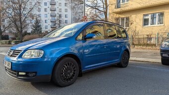 VW Touran 1.9, 7 míst, spolehlivý rodinný vůz. - 11