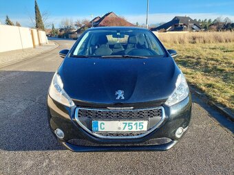 Peugeot 208 1.2 VTI 82 m.2013 jen 151000km - 11