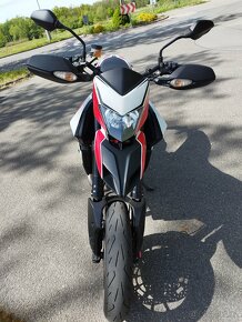 Ducati Hypermotard 821 SP 2014 - 11