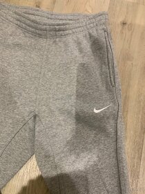 Pánské tepláky Nike Nové velikost S - 11