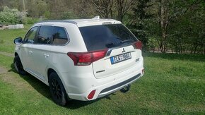 Mitsubishi Outlander 2.0 PHEV 4×4 2016 - 11