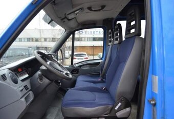 Iveco Daily 2.3 htp 7 míst - 11