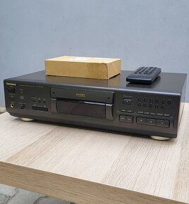 Gramofon + zesilovač SONY; CD přehrávač + kazeťák TECHNICS - 11