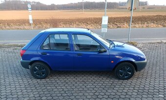 Ford fiesta 1.3i - najeto pouze 48700km - 11